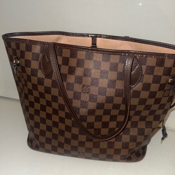 Louis Vuitton Brown Neverfull MM - pink interior with dust bag included! - Picture 2 of 9